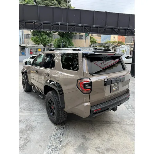 Toyota 4Runner TRD 2025 Marrón