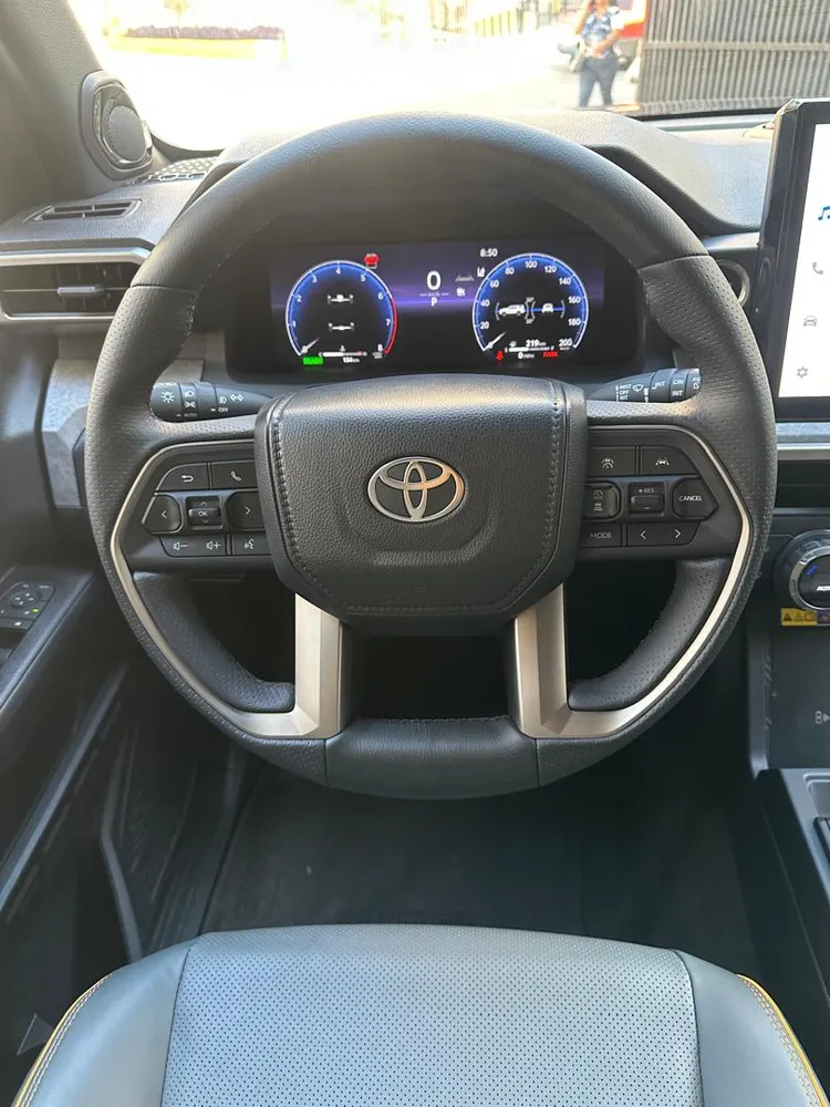 Toyota 4Runner Trailhunter 2025 Gris Caracas