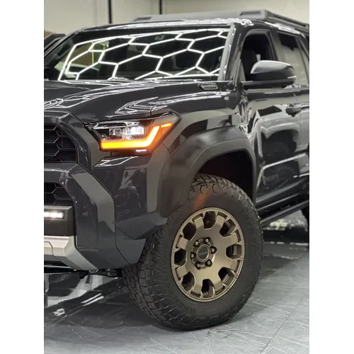 Toyota 4Runner Trailhunter 2025 Gris Caracas
