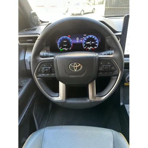 Toyota 4Runner Trailhunter 2025 Gris Caracas