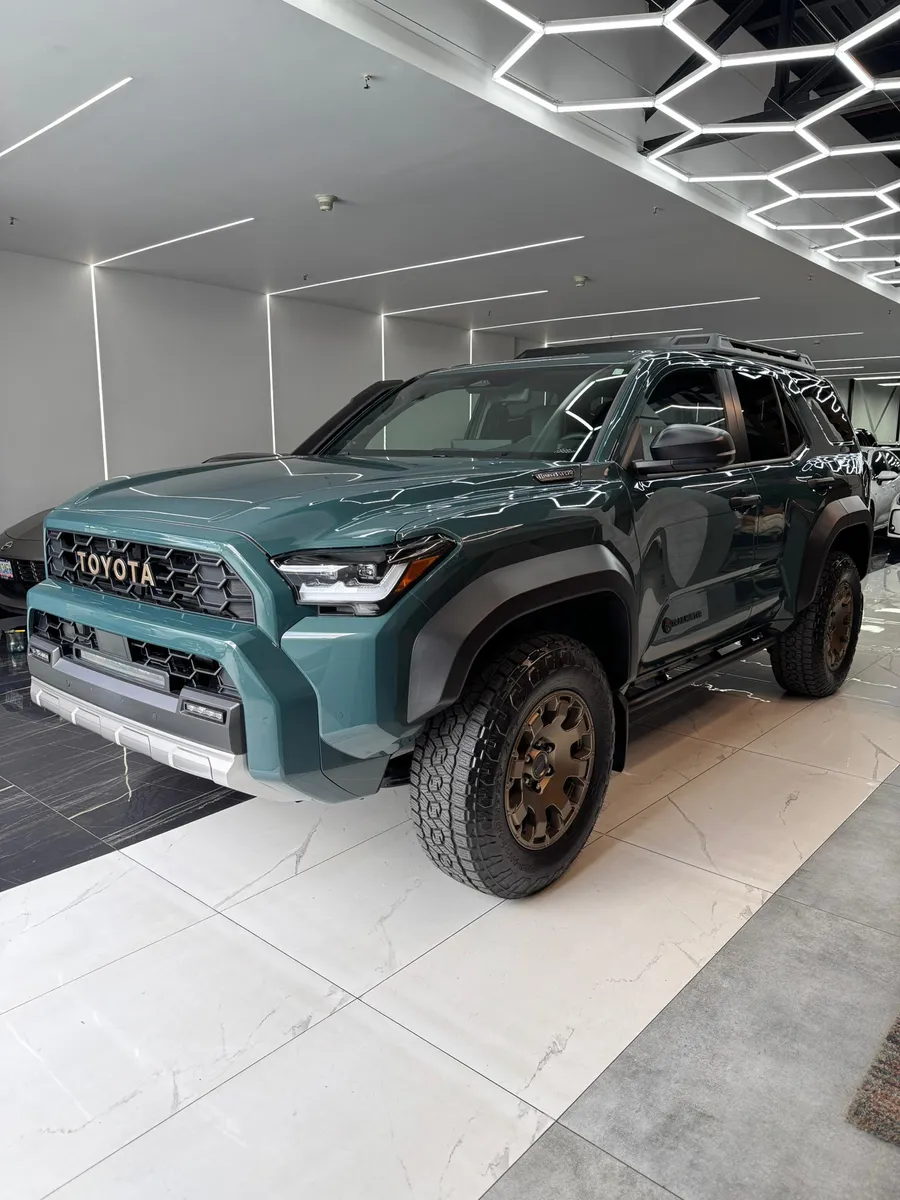 Toyota 4Runner Trailhunter 2025 Verde Caracas