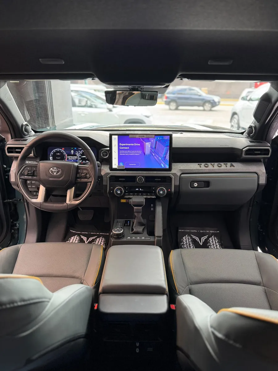 Toyota 4runner Trailhunter 2025 verde7
