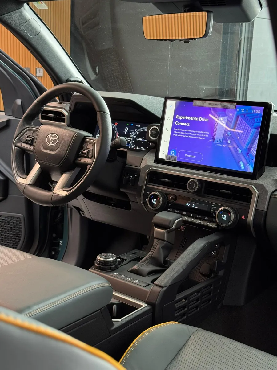 Toyota 4runner Trailhunter 2025 verde9
