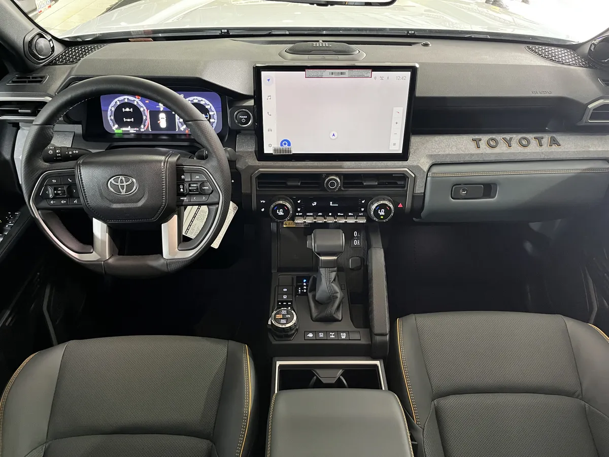 Toyota 4runner Trailhunter I-forcemax 2025 blanco3