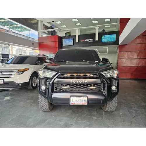 Toyota 4Runner TRD 2017 Negro Caracas