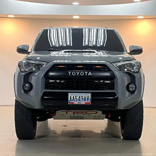 Toyota 4Runner TRD 2017 Gris Caracas