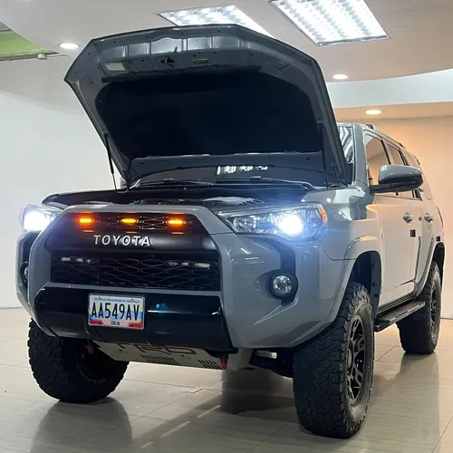 Toyota 4Runner TRD 2017 Gris Caracas