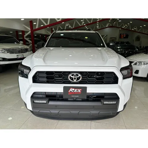 Toyota 4Runner TRD Off Road 2025 Blanco Caracas