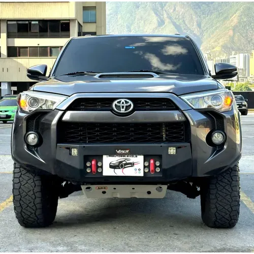 Toyota 4Runner TRD Off Road 2018 Negro Caracas