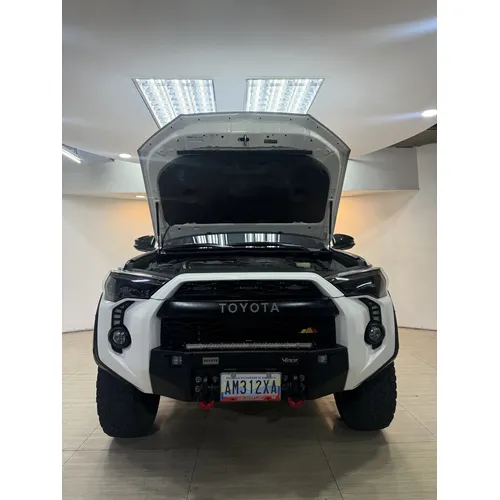 Toyota 4Runner TRD Off Road 2020 Blanco Caracas