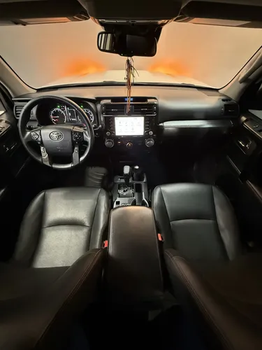Toyota 4Runner TRD Off Road 2020 Blanco Caracas