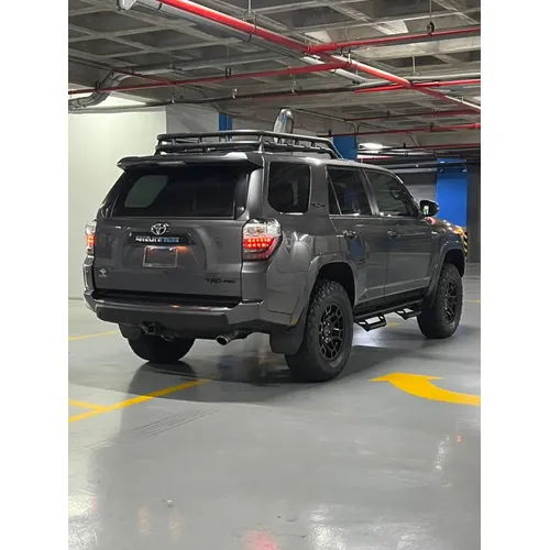 Toyota 4Runner TRD Off Road 2021 Gris Caracas