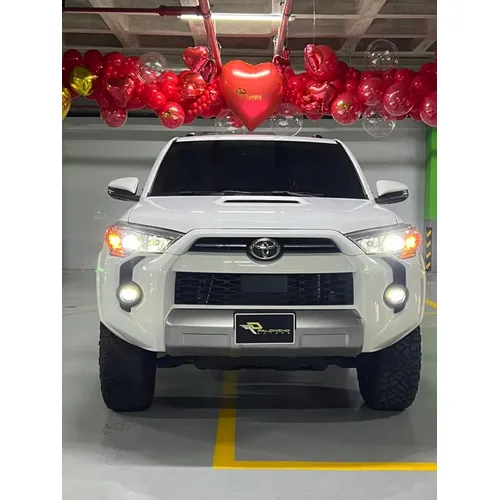 Toyota 4Runner TRD Off Road 2022 Blanco Caracas
