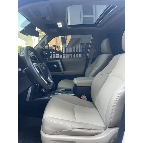 Toyota 4Runner TRD Off Road 2022 Blanco Caracas