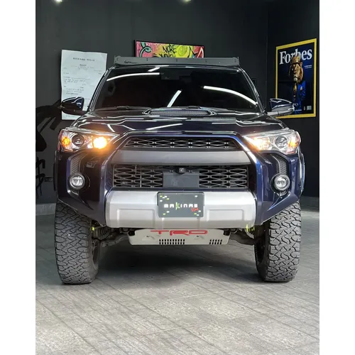 Toyota 4Runner TRD Off Road 2024 Azul Caracas