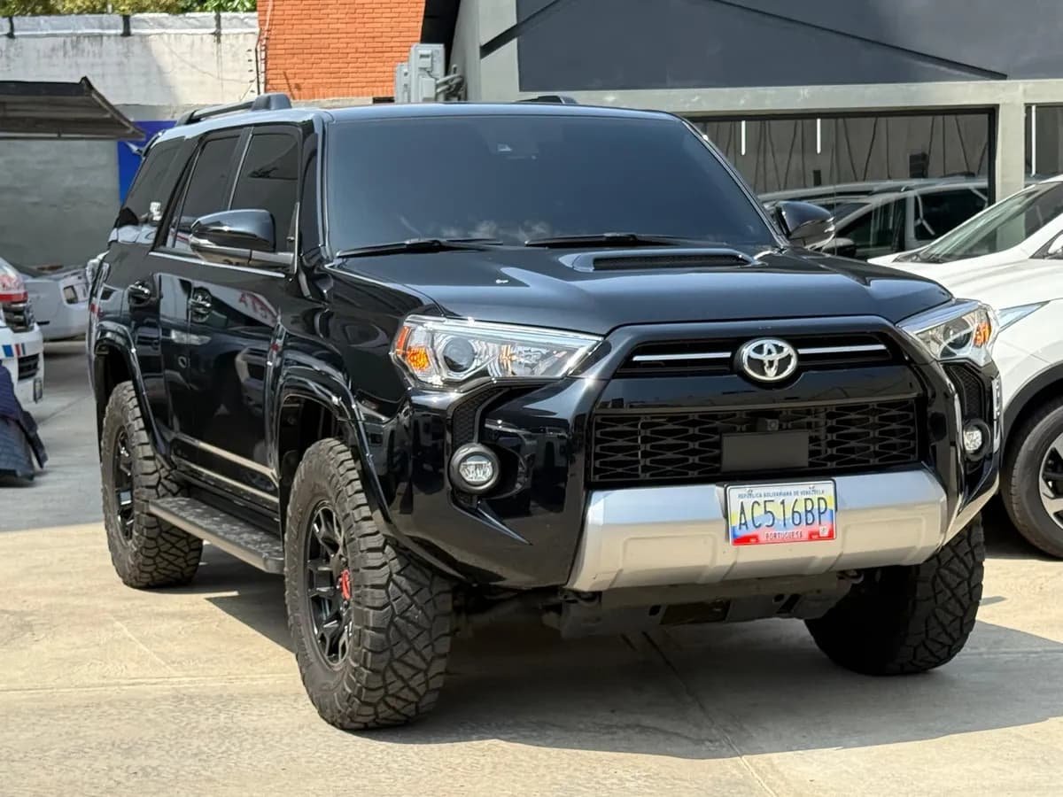 Toyota 4runner Trd Off Road 2024 Negro
