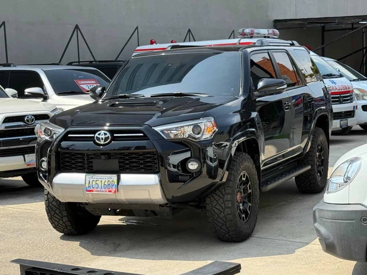 Toyota 4runner Trd Off Road 2024 Negro