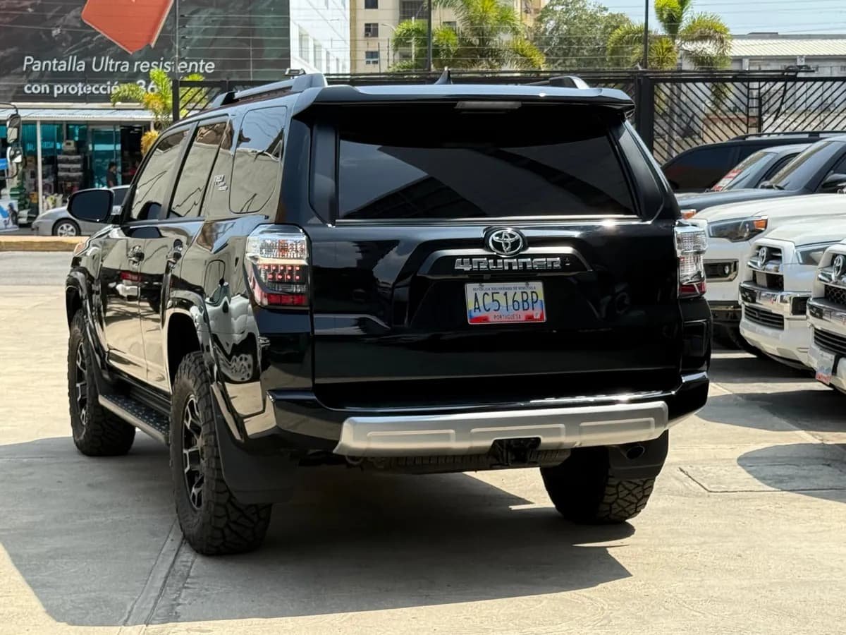 Toyota 4runner Trd Off Road 2024 Negro