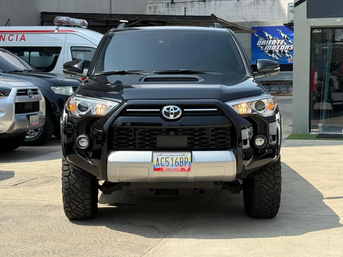 Toyota 4runner Trd Off Road 2024 Negro