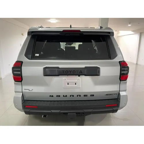 Toyota 4Runner TRD Off Road 2025 Plateado Maracaibo
