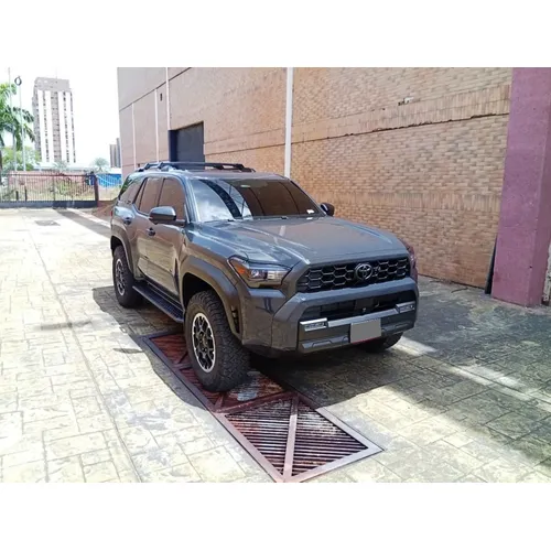 Toyota 4Runner TRD Off Road 2025 Gris Puerto Ordaz
