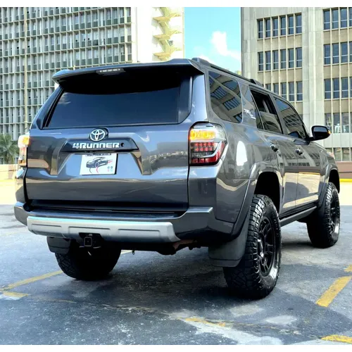 Toyota 4Runner TRD Off Road 2018 Negro Caracas