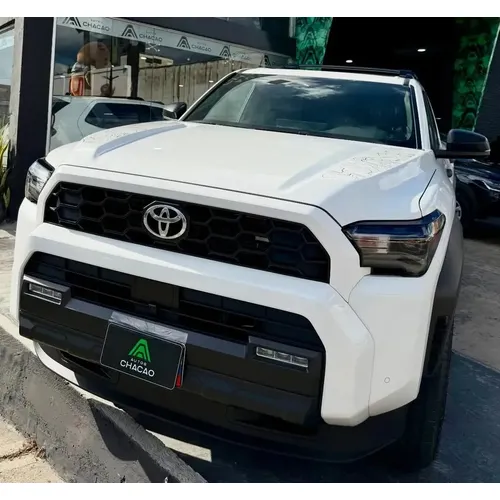 Toyota 4Runner TRD Off Road 2025 Blanco Caracas
