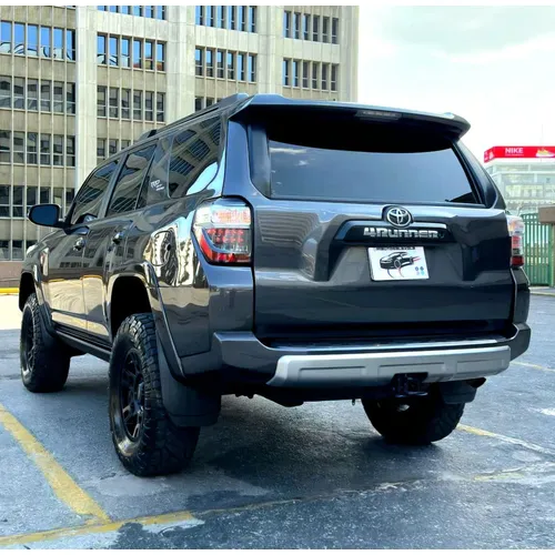 Toyota 4Runner TRD Off Road 2018 Negro Caracas