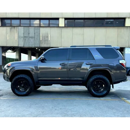 Toyota 4Runner TRD Off Road 2018 Negro Caracas