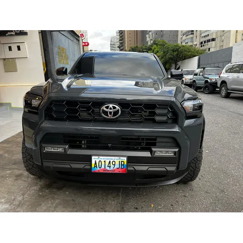 Toyota 4Runner TRD Off Road 2025 Negro Caracas