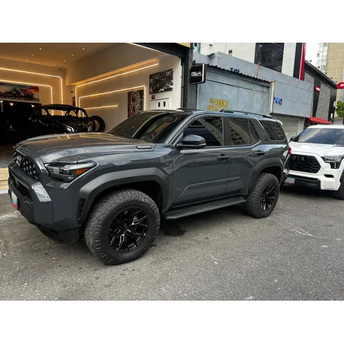 Toyota 4Runner TRD Off Road 2025 Negro Caracas