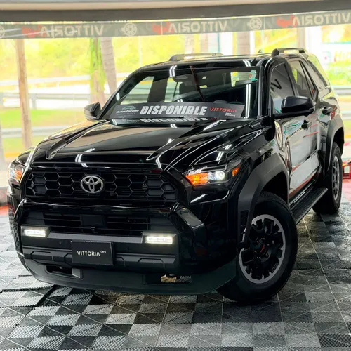 Toyota 4runner Trd Off Road Premium 2025 Negro Caracas