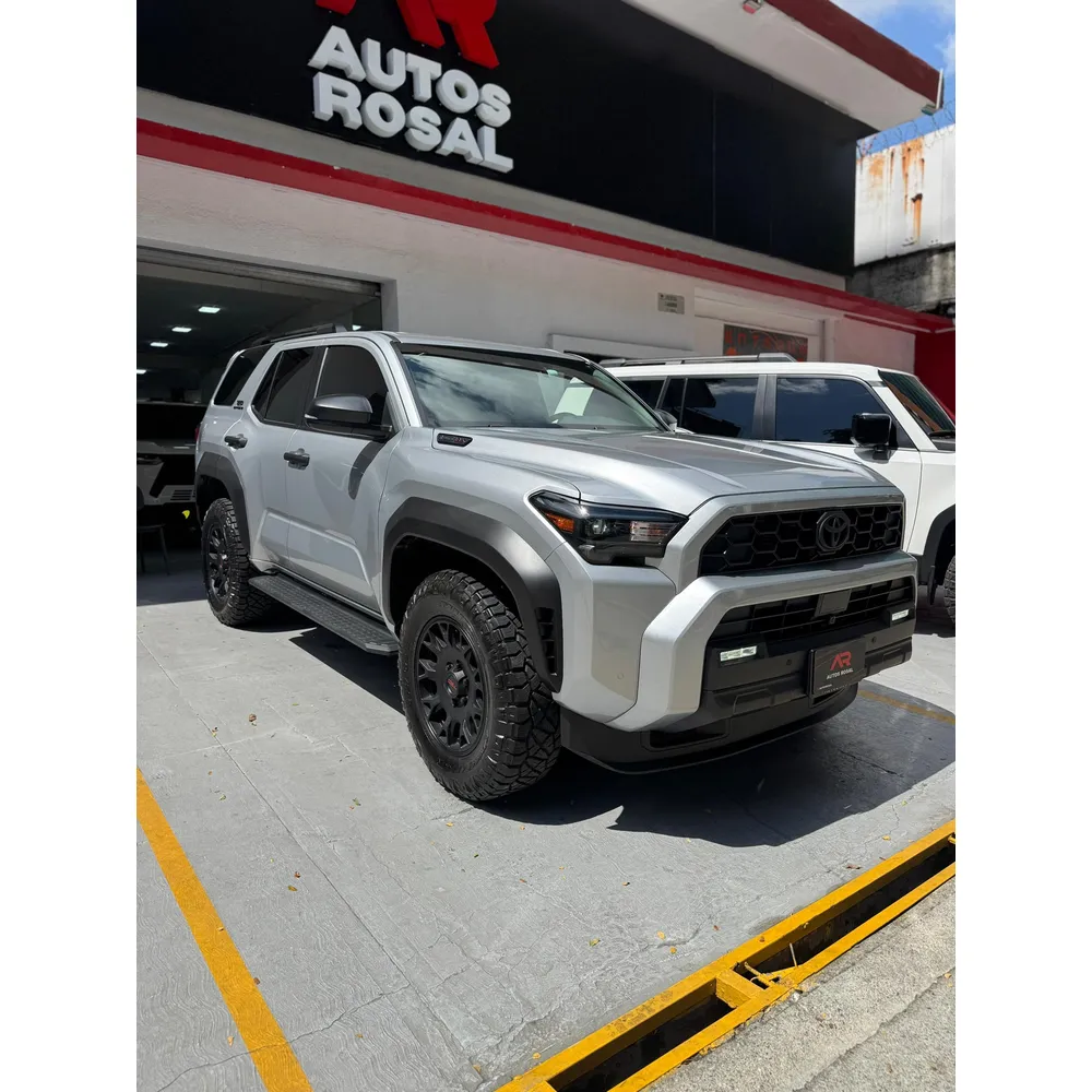 Toyota 4Runner TRD Off Road 2025 Plateado Caracas
