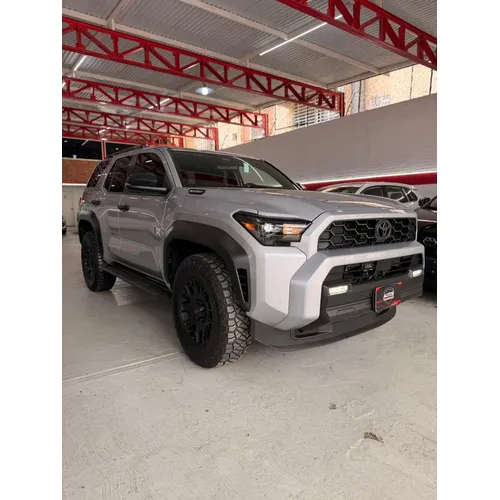Toyota 4Runner TRD Off Road 2025 Plateado Caracas