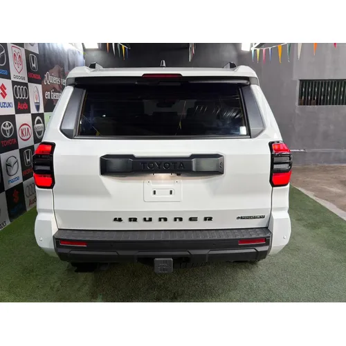 Toyota 4runner Trd Off Road Premium 2025 Blanco Caracas