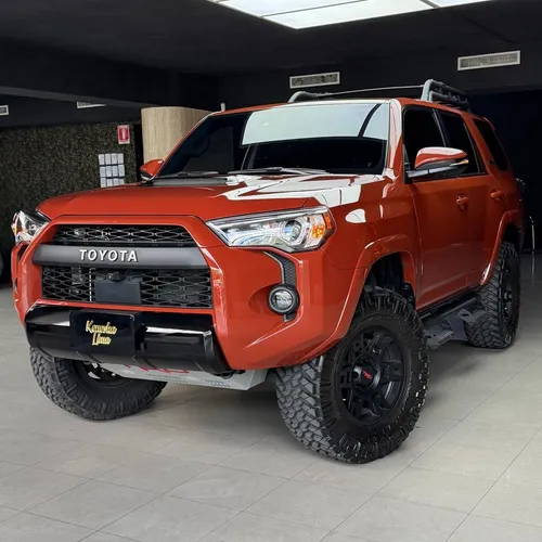 Toyota 4Runner 2024 Naranja Caracas