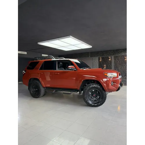 Toyota 4Runner 2024 Naranja Caracas