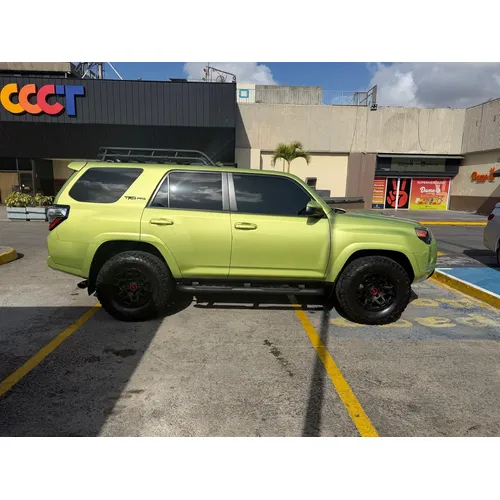 Toyota 4Runner TRD PRO 2022 Verde Caracas