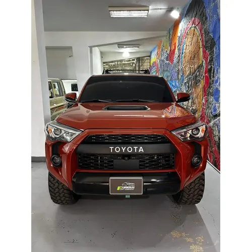 Toyota 4Runner TRD PRO 2024 Naranja Caracas