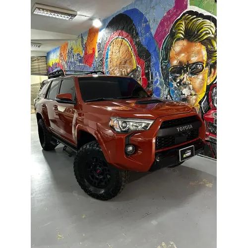 Toyota 4Runner TRD PRO 2024 Naranja Caracas