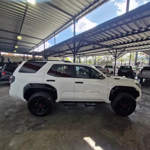 Toyota 4Runner TRD PRO 2025 Blanco Caracas