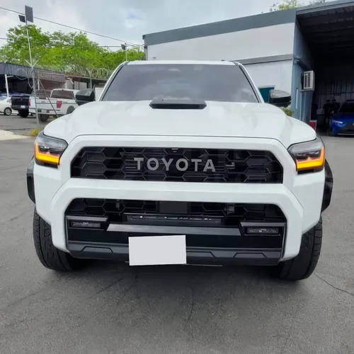 Toyota 4Runner TRD PRO 2026 Blanco Caracas