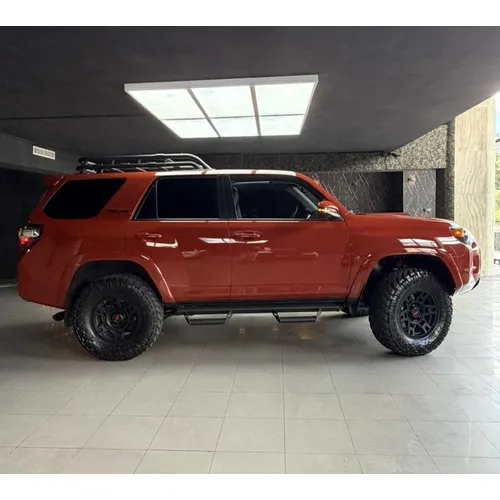 Toyota 4Runner 2024 Naranja Caracas