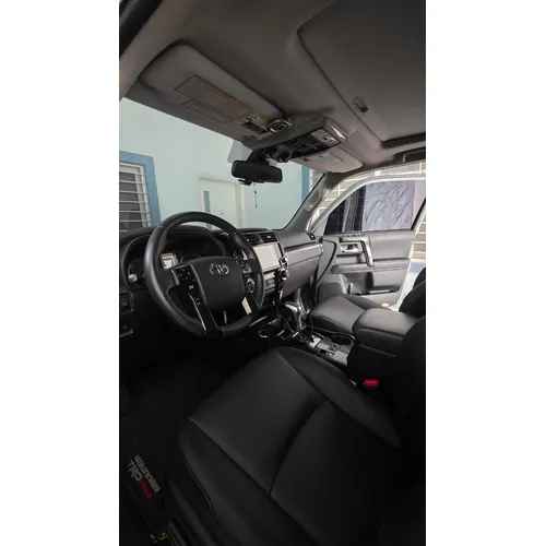 Toyota 4Runner TRD Pro 2023 Gris Lechería