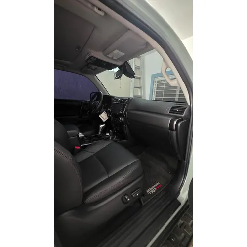 Toyota 4Runner TRD Pro 2023 Gris Lechería