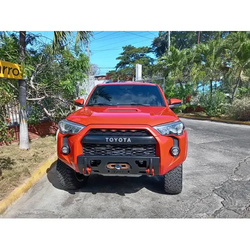 Toyota 4Runner TRD PRO 2015 Naranja