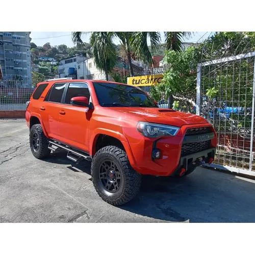 Toyota 4Runner TRD PRO 2015 Naranja