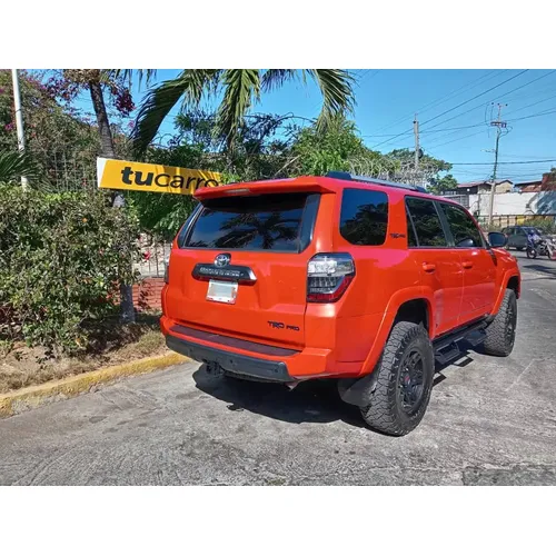 Toyota 4Runner TRD PRO 2015 Naranja