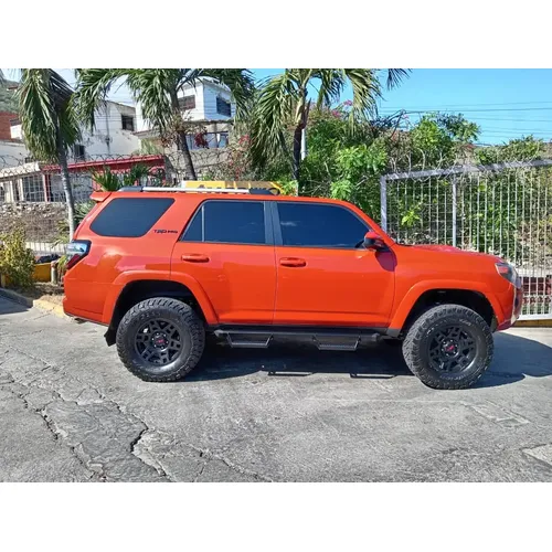 Toyota 4Runner TRD PRO 2015 Naranja