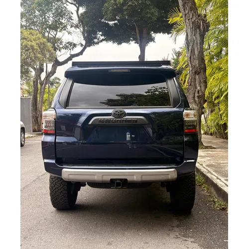 Toyota 4runner Trd Off Road Premium 2024 Azul Caracas